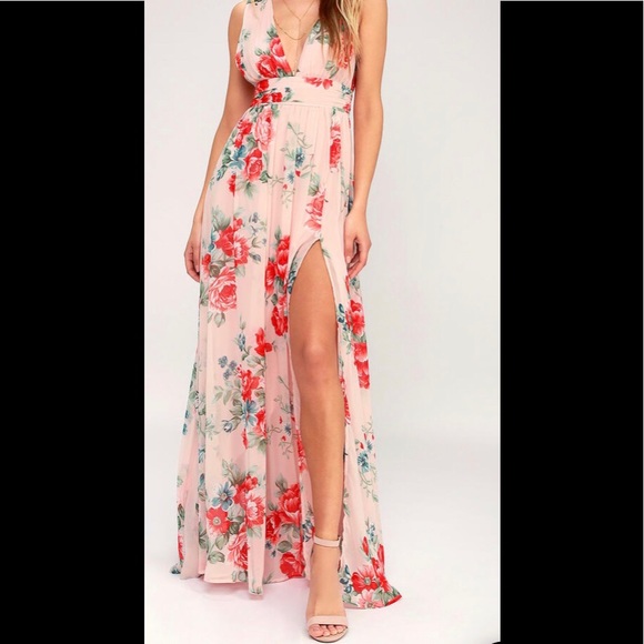 Lulus Dresses & Skirts - Lulu’s Blush Floral Print Maxi Dress